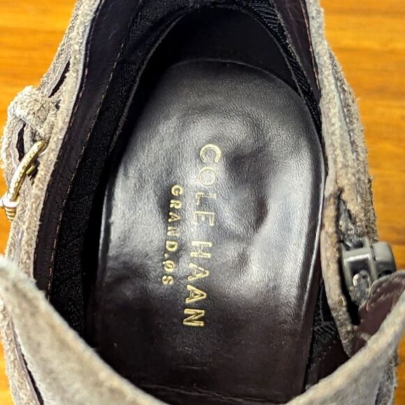 Cole Haan Taupe Brown Suede Bootie Neutral Classic Academia Minimalist 7½ - Picture 6 of 14